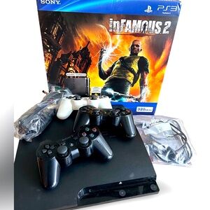 PlayStation 3 Infamous Edition - 320gb console plus 3 controllers